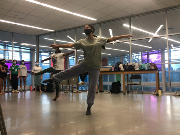 Audrey Kim and Laila Payne doing fouette turns. (October 2021)